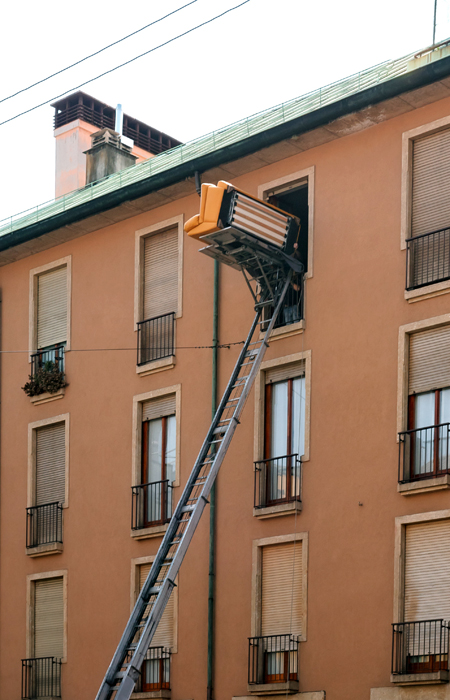 Ascensores y plataformas para mudanzas en Castelldefels