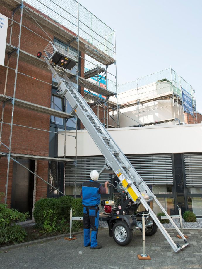 Elevadores y plataformas para mudanzas en Lleida